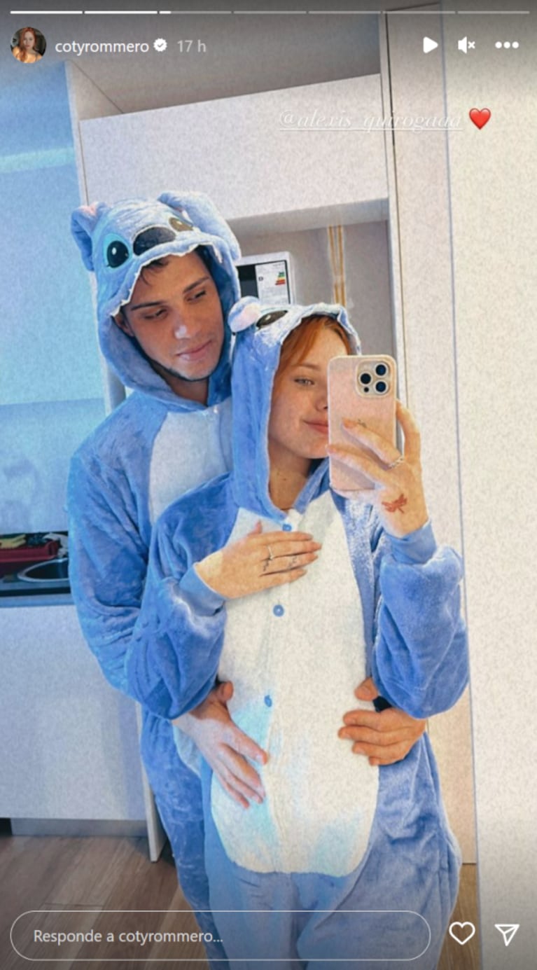 Coti y El Conejo estrenaron adorables pijamas inspirados en Lilo y Stitch