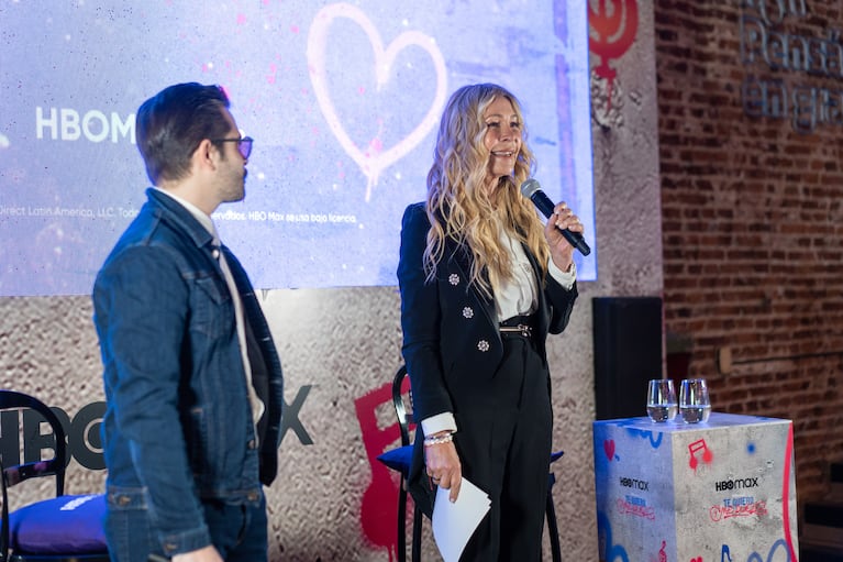 Cris Morena y Felipe Colombo en la presentación de Te quiero y me duele. Foto: Gentileza prensa HBO Max