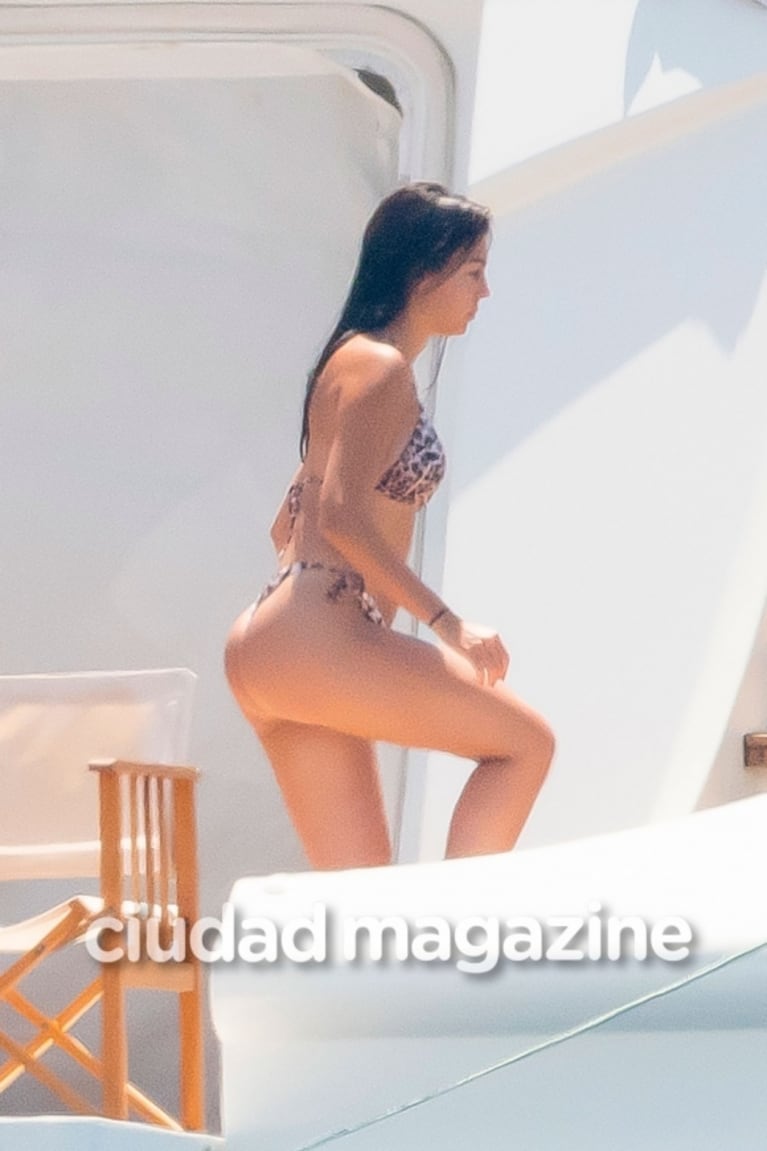 Cristiano Ronaldo y su mujer Georgina Rodríguez disfrutan en familia de la dolce vita en un espectacular yate en St.Tropez