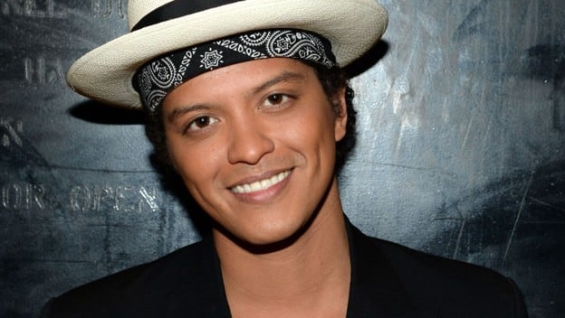 Cuatro tatuajes identifican a Bruno Mars