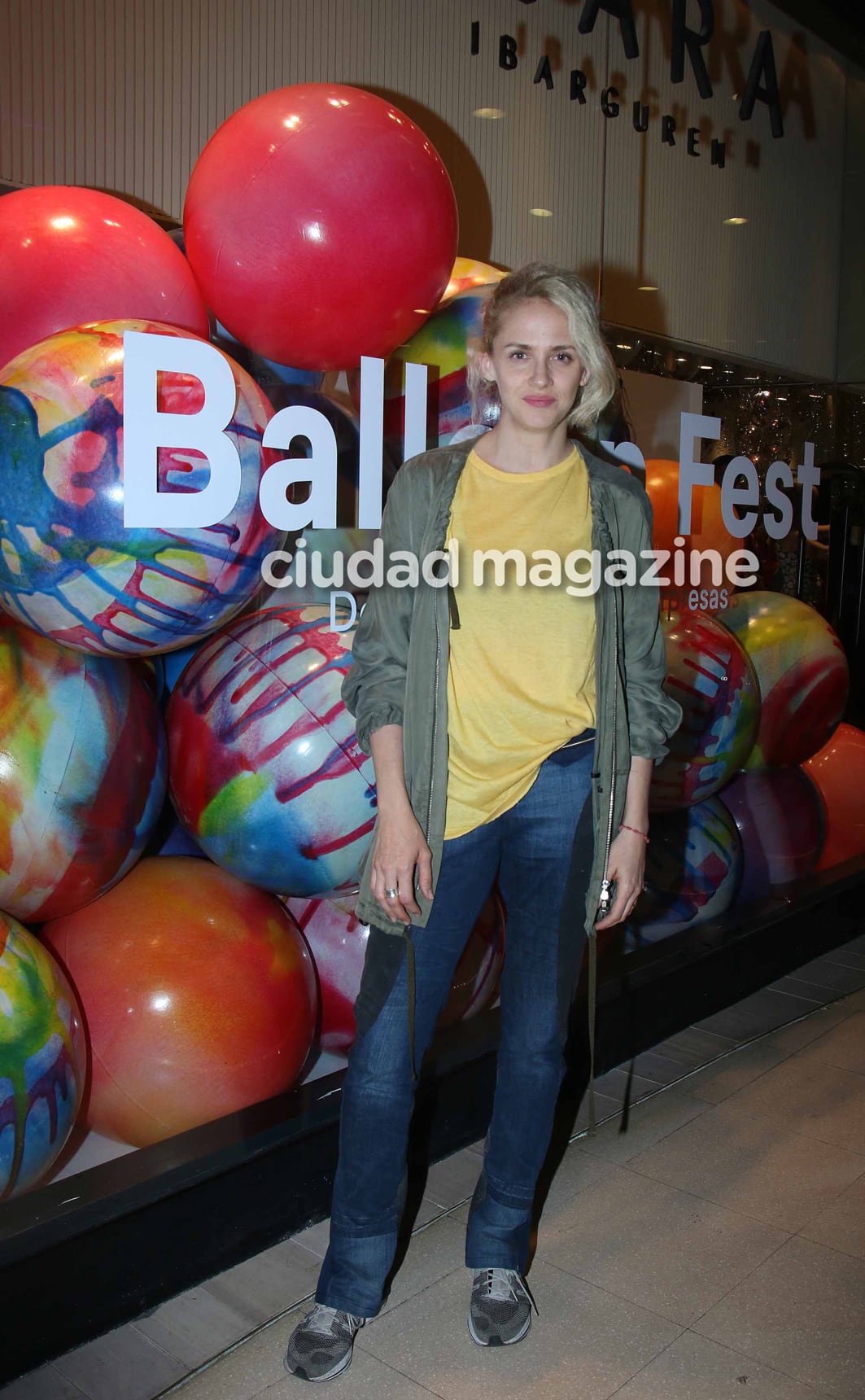 Cumbre de famosas en un divertido evento de moda (Foto: Movilpress)