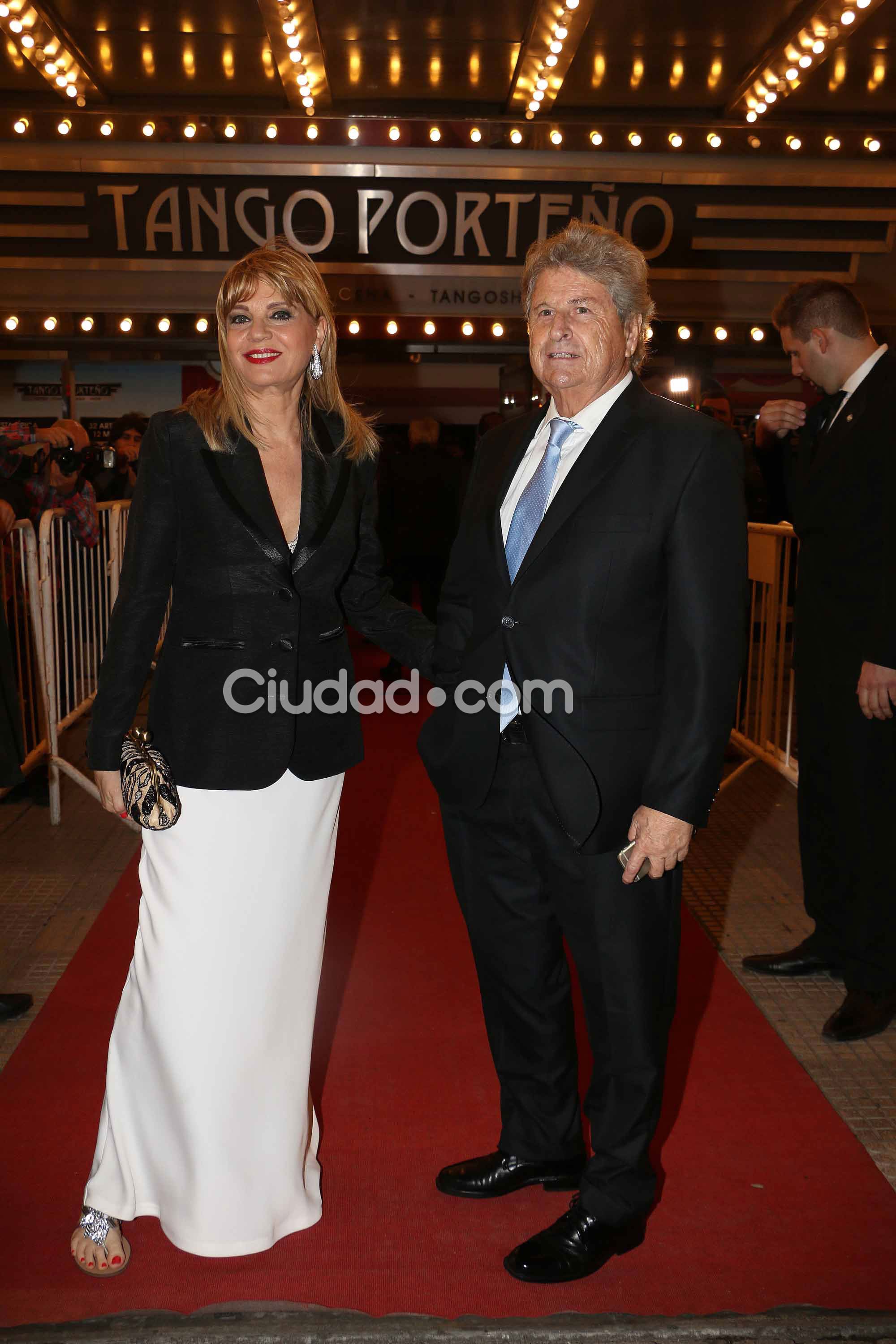 Cumbre de famosos en la boda de Guillermo Coppola. (Foto: Movilpress)