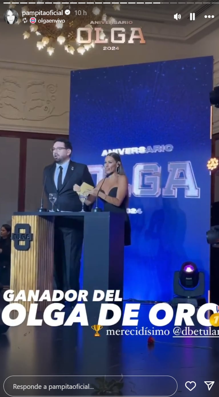 Damián Betular y Pampita fueron los conductores de los Premios Olga.