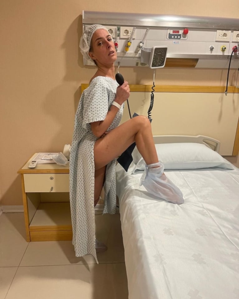 Dani La Chepi, antes de operarse de una mama, compartió divertidas fotos en la clínica: "Siempre dando batalla con humor"