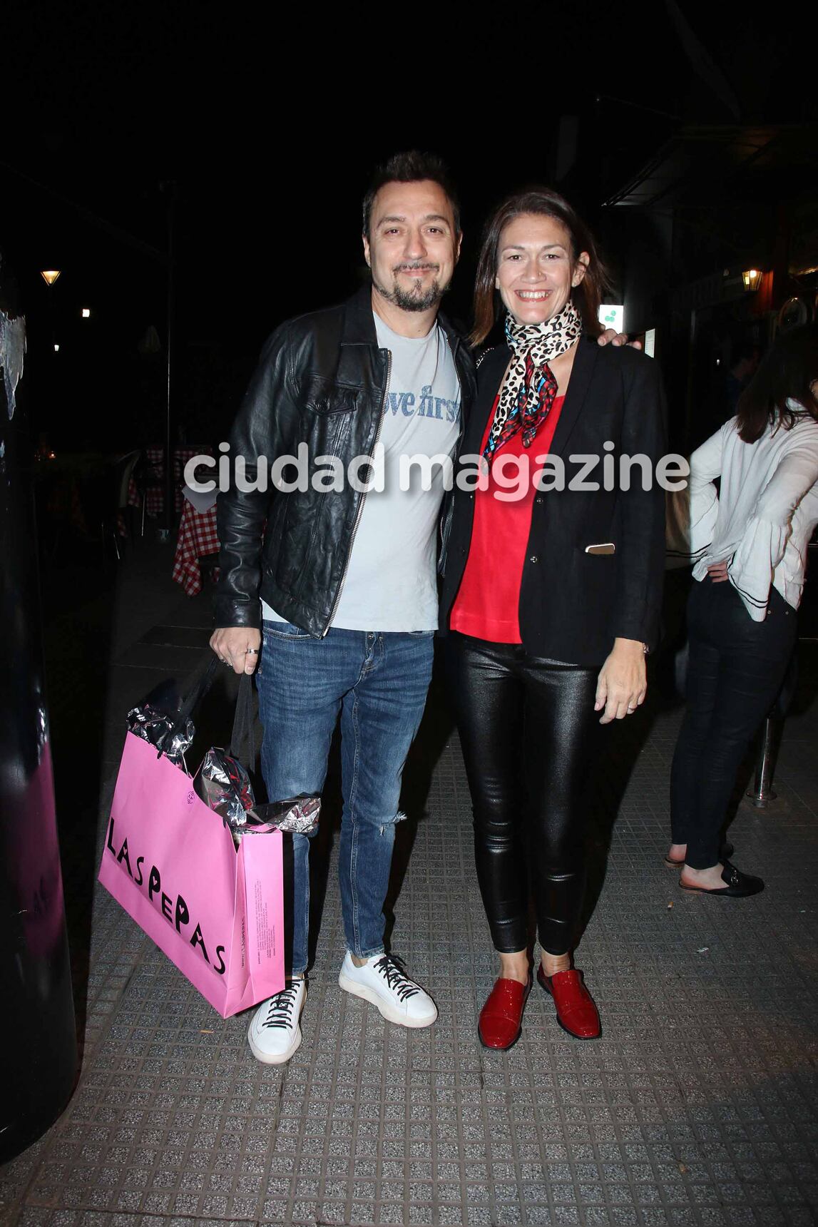 Daniel Amato, director de Sony Music, y su mujer, Mariela, en el cumpleaños de Lali Espósito. (Foto: MovilPress)