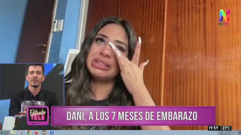 Daniela Celis, súper angustiada en una entrevista.