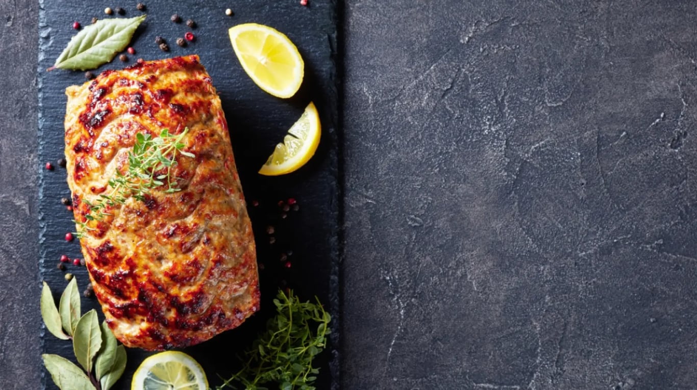 Delicias doble capa: pasteles de carne y vegetales para sorprender a tu familia