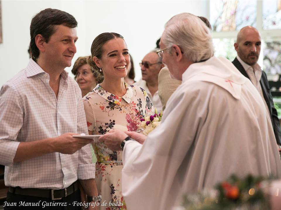 Diego Korol y Romina Ricle recibieron la bendición de sus alianzas. (Foto: Facebook de Juan Manuel Guriérrez)