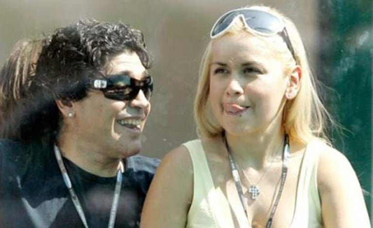 Diego Maradona y Verónica Ojeda, cerca de sellar el acuerdo por Diego Fernando. (Foto: Web)