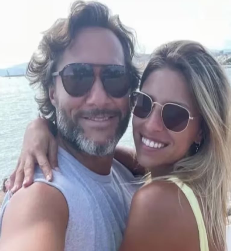 Diego Torres compartió una tierna postal con su nueva novia en la playa: abrazos y mimos a orillas del mar