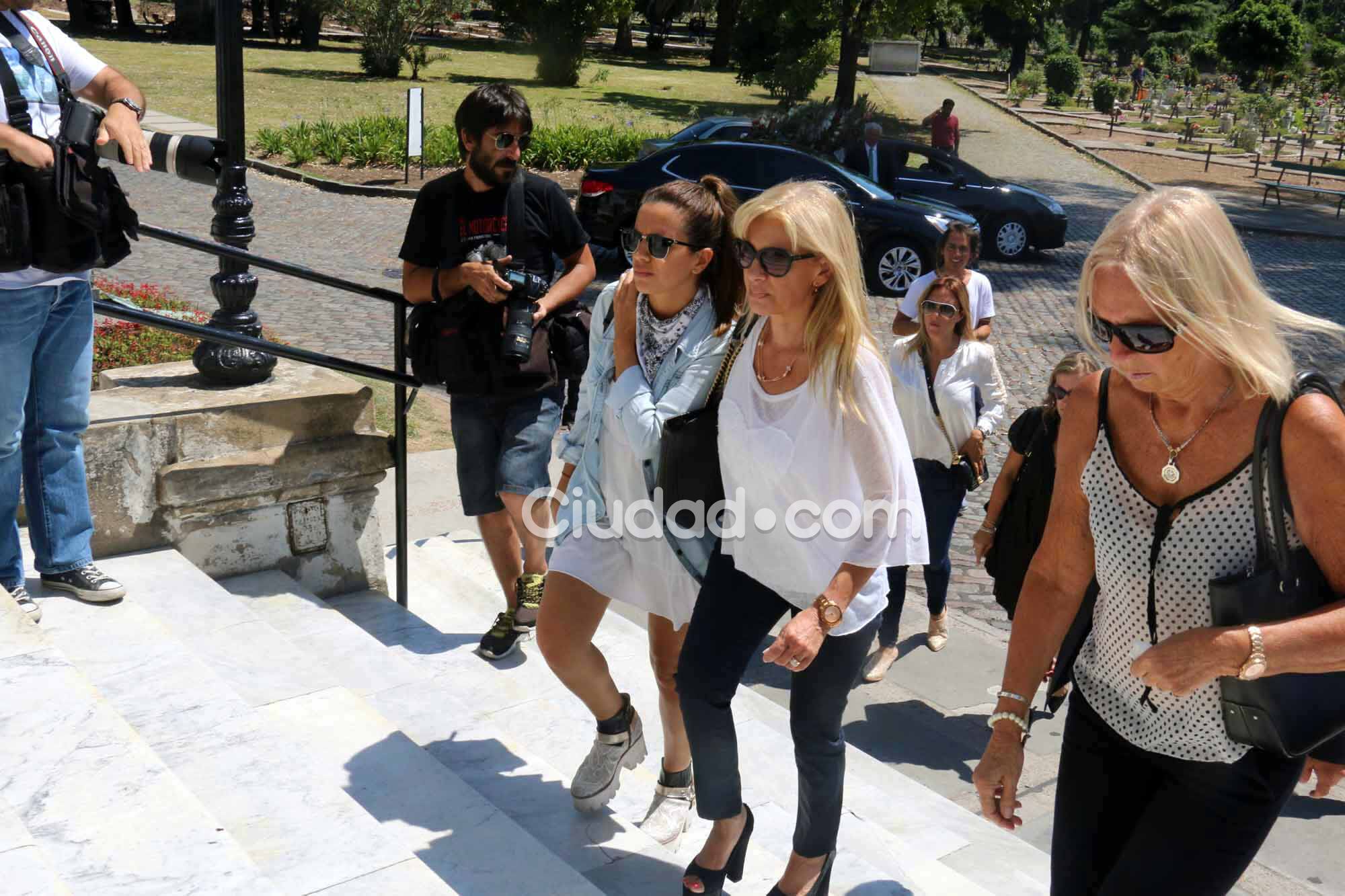 Dolor en el último adiós del marido de Susana Roccasalvo. Fotos: Movilpress-Ciudad.com.