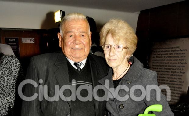 Don Diego Maradona, un abuelo orgulloso, presente en el estreno (Foto: Jennifer Rubio). 