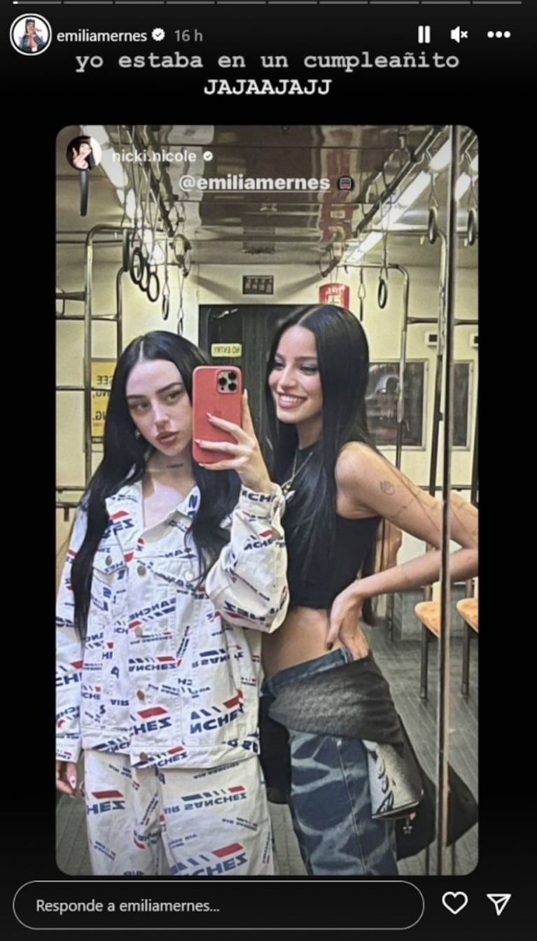 Duki en Vélez: Nicki Nicole se divirtió con Emilia Mernes antes de salir al escenario