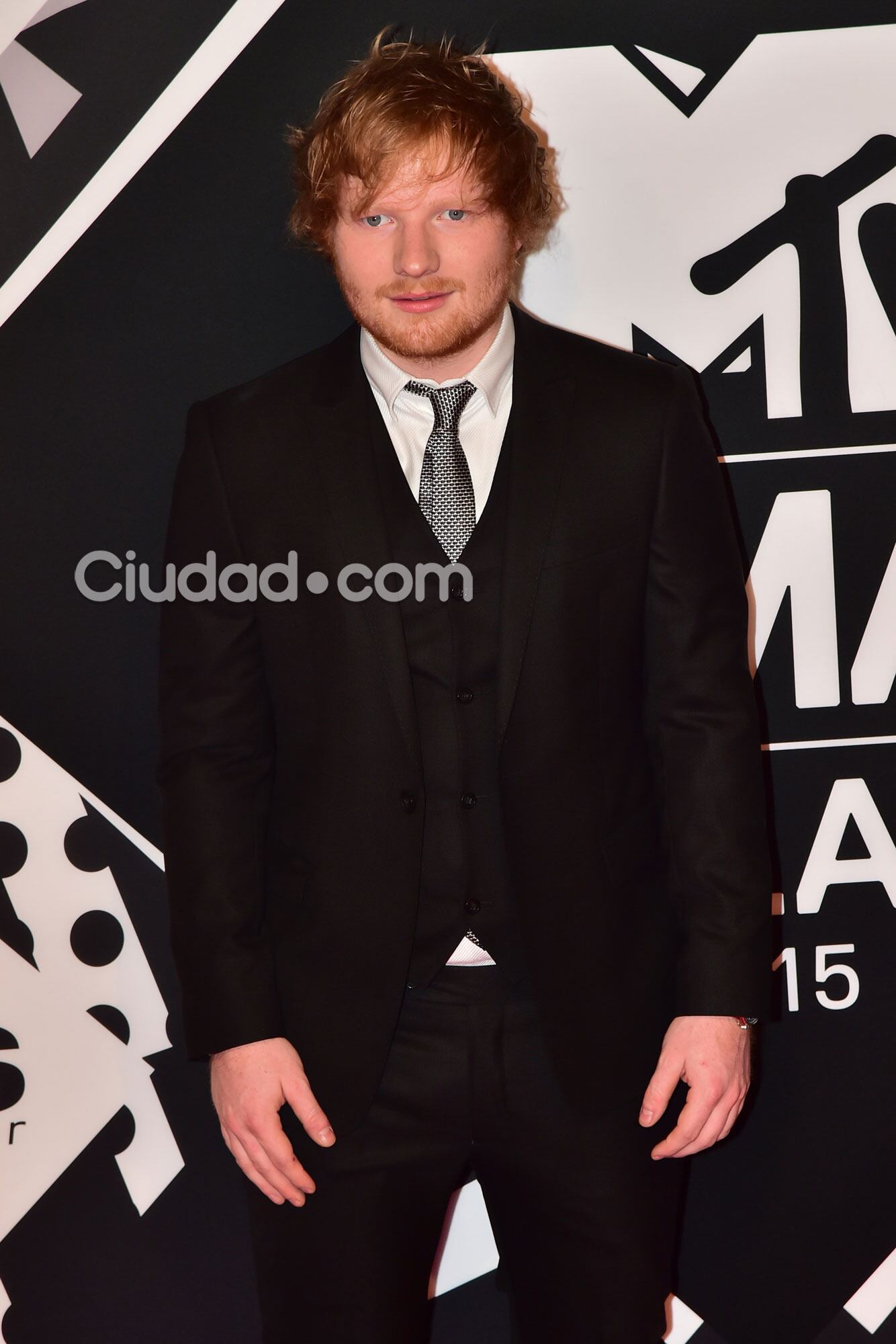 Ed Sheeran, conductor y ganador de la noche (Fotos: AFP). 