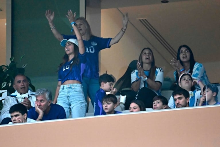 El aliento incondicional de Antonela Roccuzzo a Leo Messi en la electrizante final del Mundial 2022