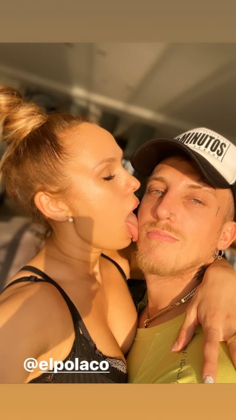 El baile ¡ultra hot! de Barby Silenzi con El Polaco en una tarde fría:  