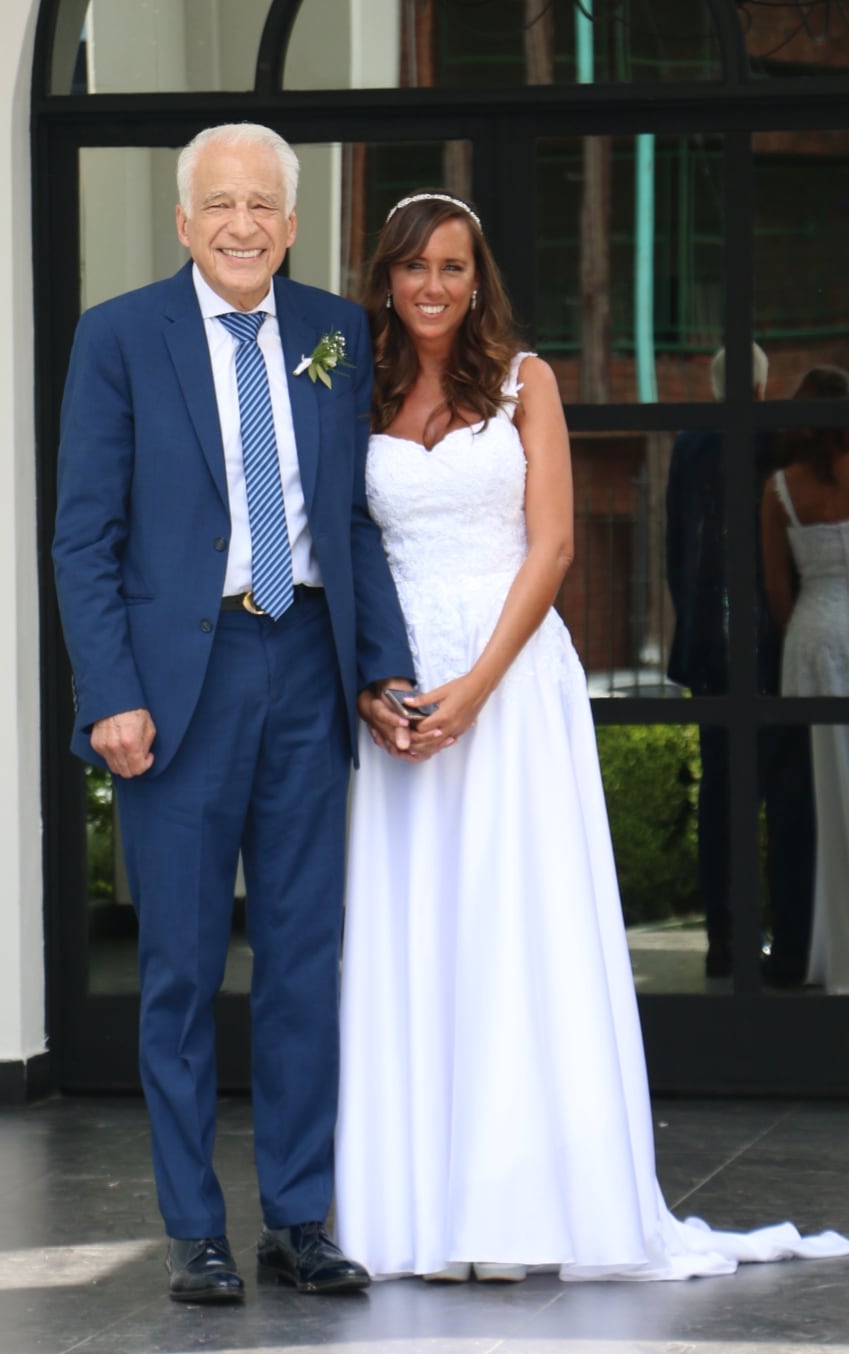 El casamiento de Alberto Cormillot con Estefanía Pasquini, tras un año y medio de fulminante amor. (Foto: Movilpress)