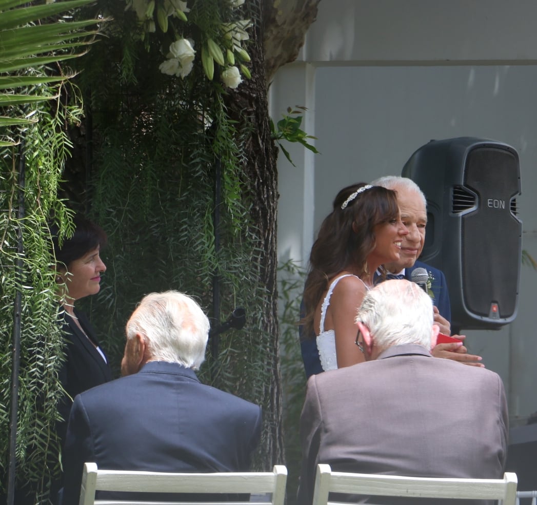 El casamiento de Alberto Cormillot con Estefanía Pasquini, tras un año y medio de fulminante amor. (Foto: Movilpress)