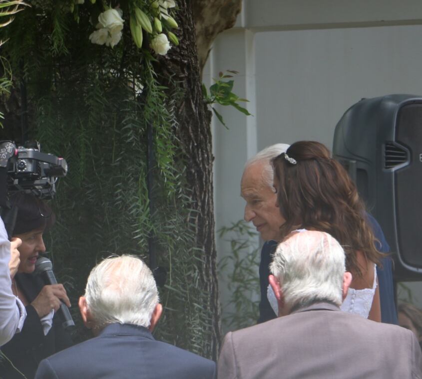 El casamiento de Alberto Cormillot con Estefanía Pasquini, tras un año y medio de fulminante amor. (Foto: Movilpress)