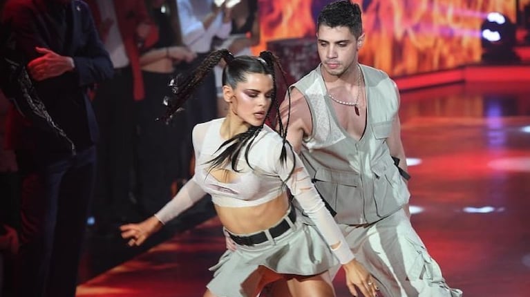 El Conejo Quiroga con Martina Peña en el Bailando 2023. 