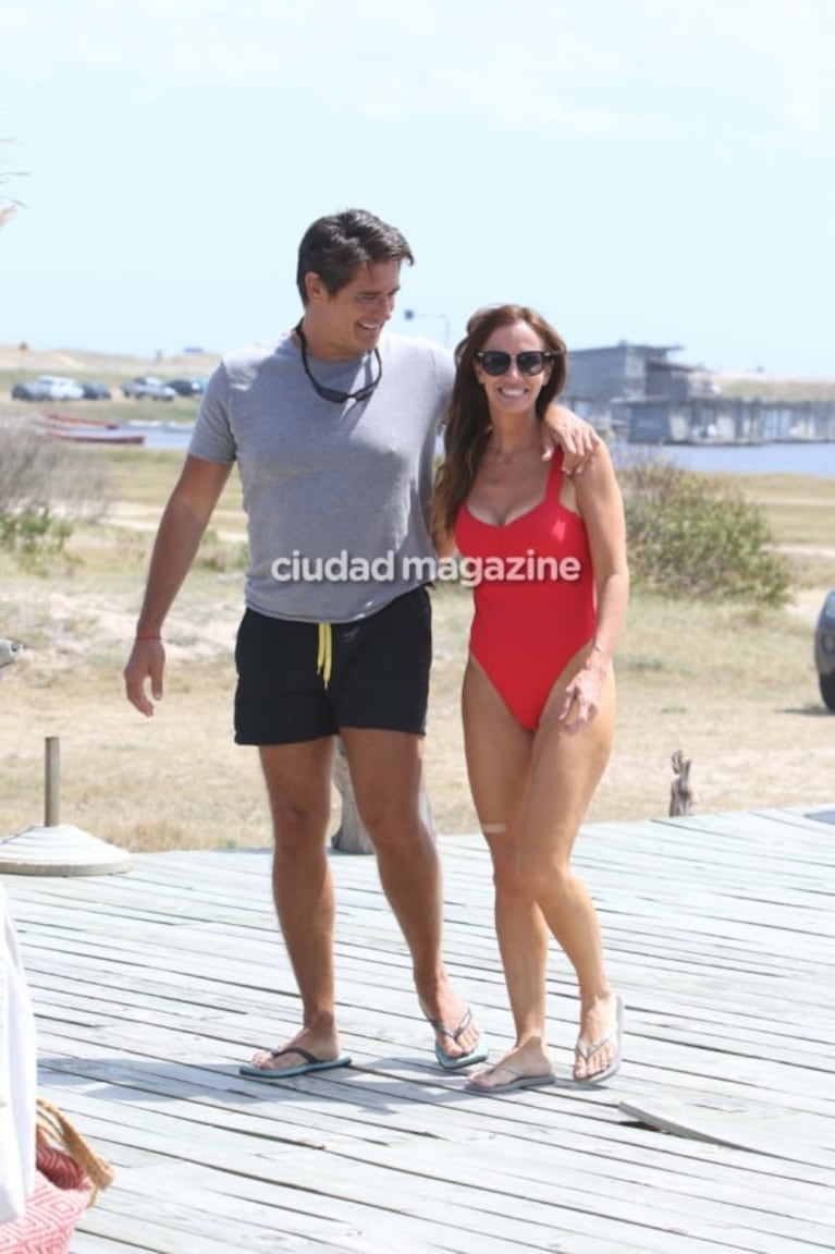 El descanso de Guillermo Andino y Carolina Prat en Punta del Este con sus hijos 