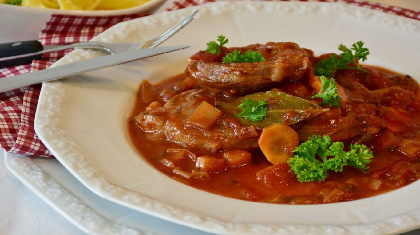 El detalle de esta receta que permite obtener un osobuco con tomates frescos como en ningún otro lado