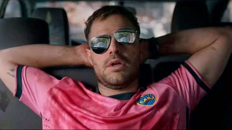 El director de 4x4 contó por qué Peter Lanzani usa la remera rosa de Boca en la película: Decisión estética