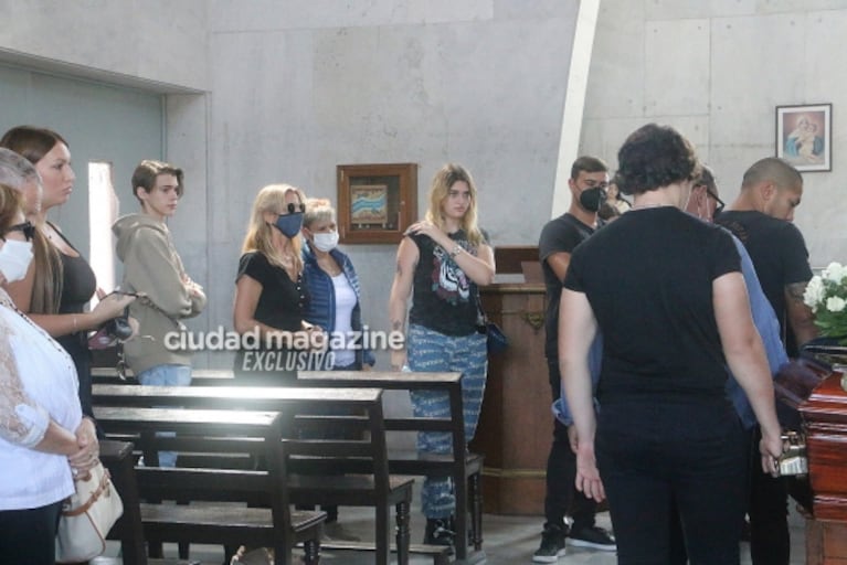 El dolor de Martita y Felipe Fort en el entierro de Gustavo Martínez: las fotos del último adiós a su tutor