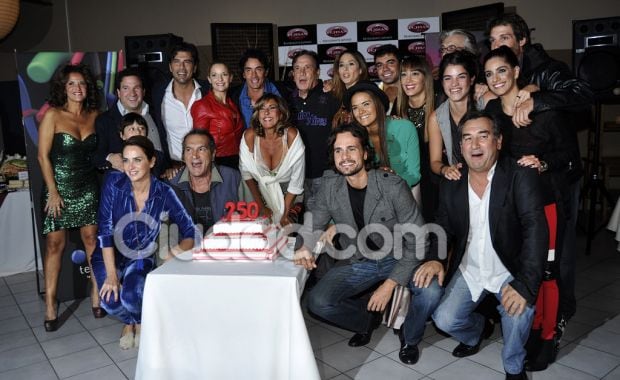 El elenco de Dulce Amor festejó los 250 programas. (Foto: Jennifer Rubio para Ciudad.com)