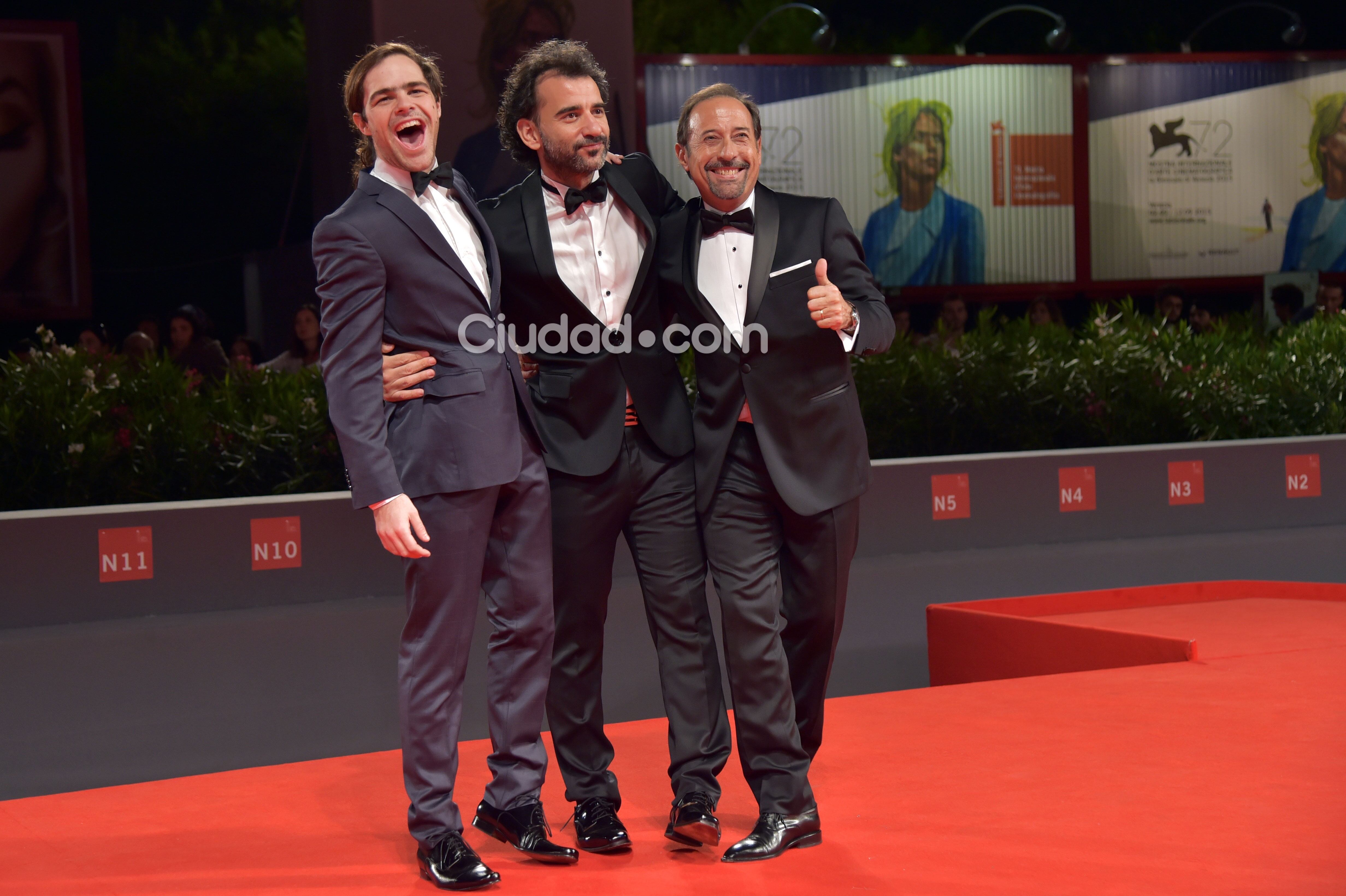 El elenco de El Clan, en el Festival de Venecia. (Foto: AFP)