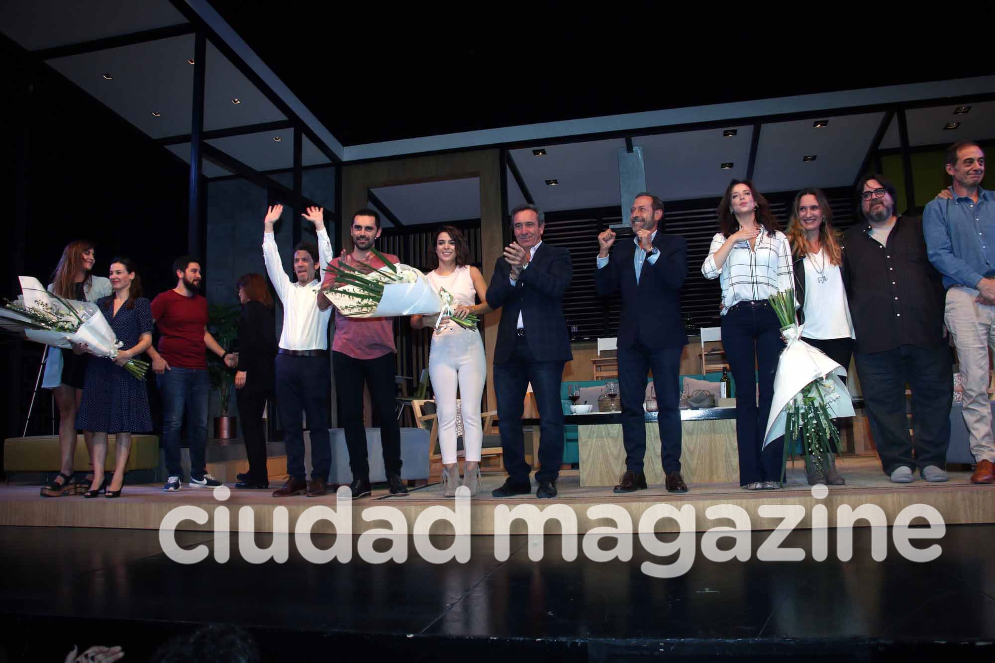 El estreno de Perfectos desconocidos, la obra dirigida por Guillermo Francella. (Foto: Movilpress)