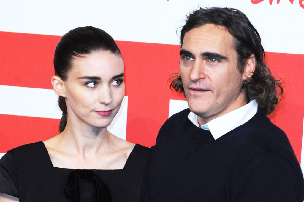 El extraño y tímido amor de Joaquín Phoenix y Rooney Mara