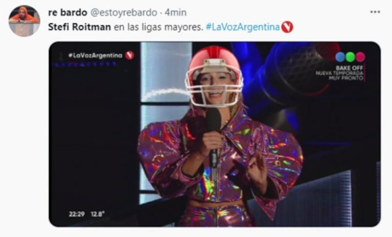 El extravagante look de Stefi Roitman en la final de La Voz Argentina que provocó una lluvia de memes en Twitter