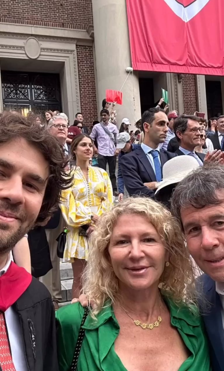 El hijo de Ariel Rodríguez Palacios se recibió en Harvard: el video en familia