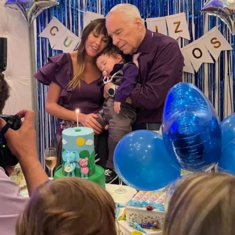 El hijo del doctor Cormillot y Estefanía Pasquini celebró su primer año y fue bautizado: todas las fotos