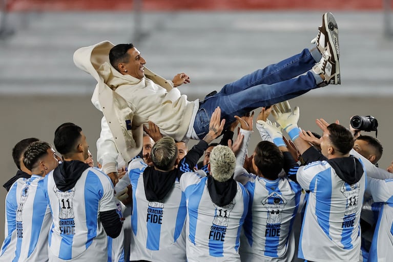 El homenaje a Ángel di María