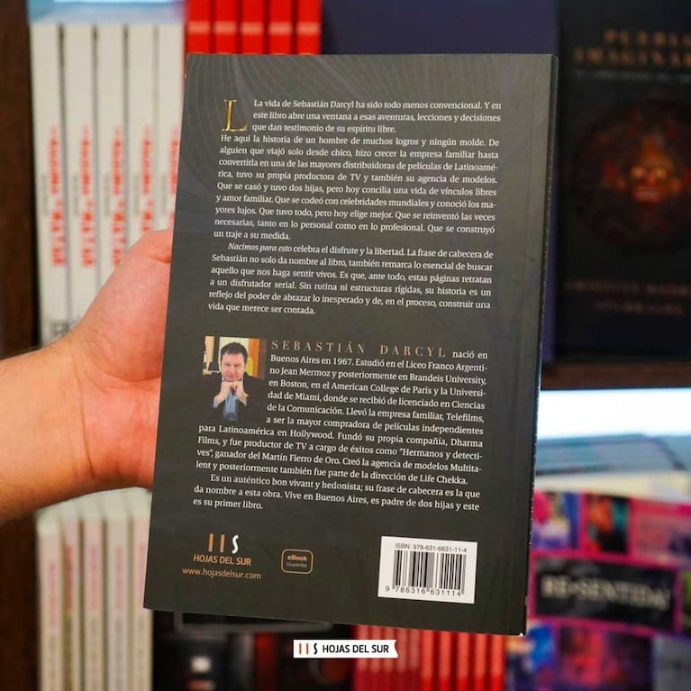 El libro de Sebastián Darcyl. (Foto: @sebasdarcyl)