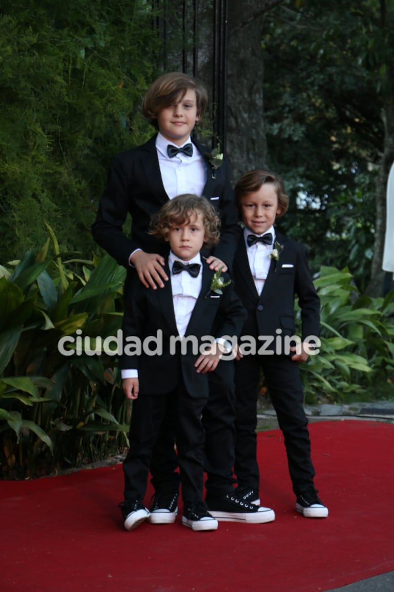 El look de los hijos de Pampita en el casamiento de su mamá y Roberto García Moritán