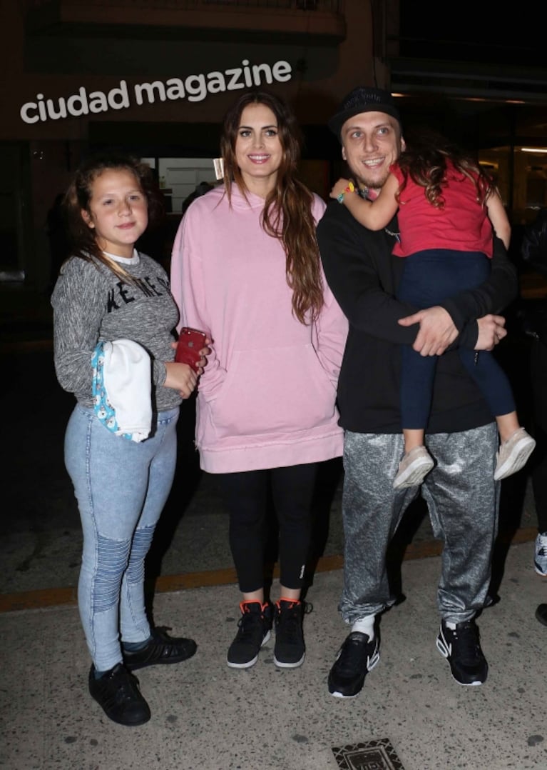 El Polaco fue junto a Silvina Luna y sus hijas al estreno de Jey Mammon ¡y coincidió con Barby Silenzi!