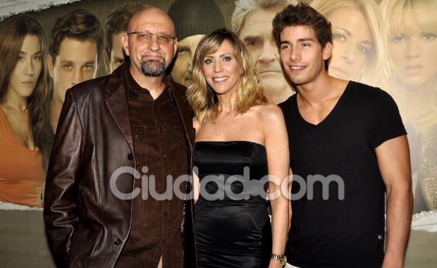 El Puma Goity, Adriana Salonia y Victorio D´Alessandro en la presentación de Sos mi hombre (Foto