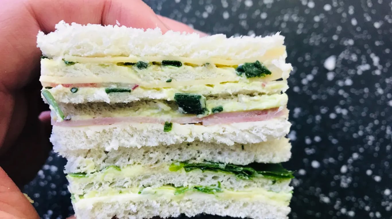 El secreto para sorprender a tus invitados con unos sándwiches triples de miga