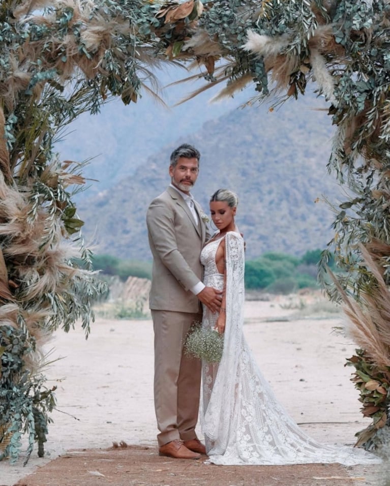 El segundo look de Flor Peña para su primera boda con Ramiro Ponce de León 