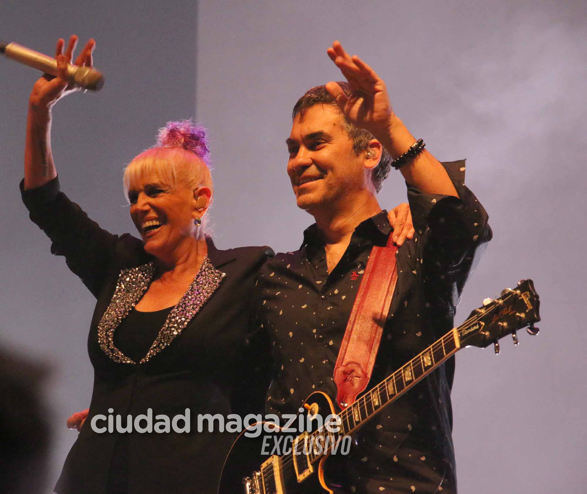 El show de Valeria Lynch y su pareja, Mariano Martínez de Attaque 77. Foto: Movilpress