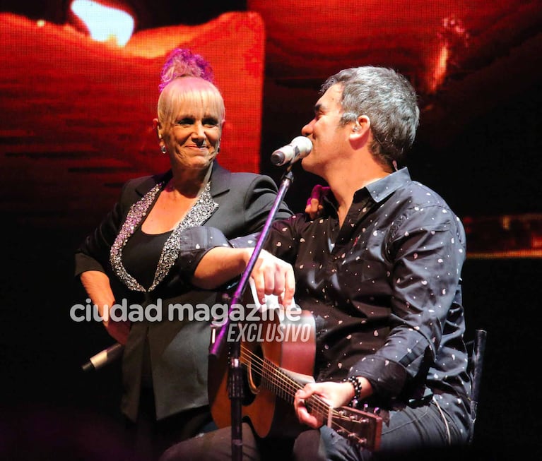 El show de Valeria Lynch y su pareja, Mariano Martínez de Attaque 77. Foto: Movilpress