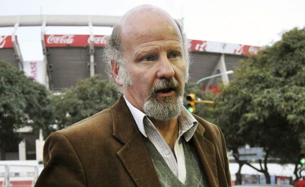 El Tano Pasman en la cancha de River. (Foto: Jennifer Rubio)