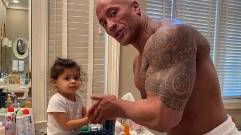 El tierno video de Dwayne Johnson con su hija Tiana.