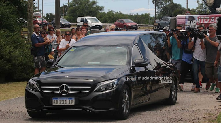 El último adiós a Jorge Lanata en el cementerio Jardín de Paz. (Foto: Movilpress)