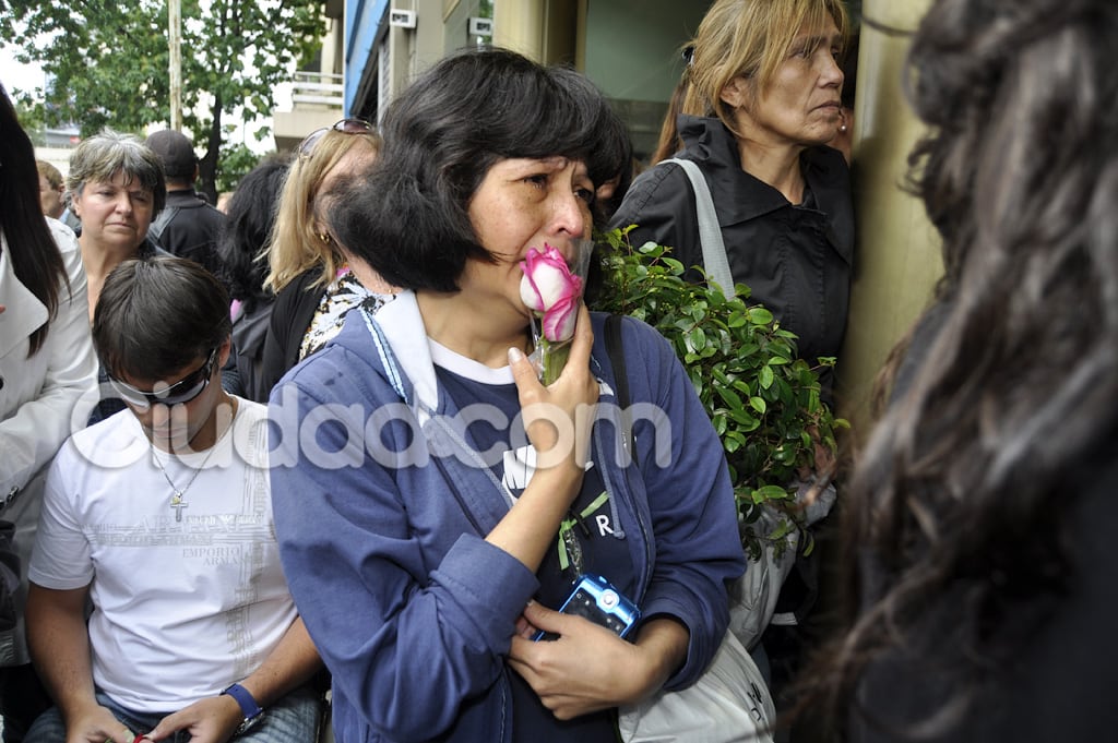 El último adiós a Ricardo Fort. (Foto: Jennifer Rubio - Ciudad.com)