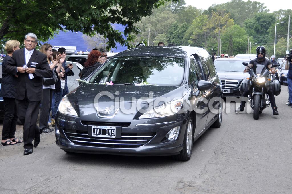 El último adiós a Ricardo Fort. (Foto: Jennifer Rubio - Ciudad.com)