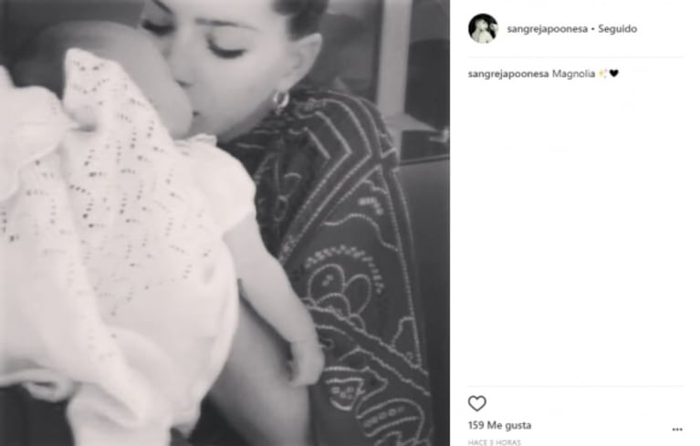 El video de la China Suárez llenando de besos a su hija Magnolia: "Cosita dulce"